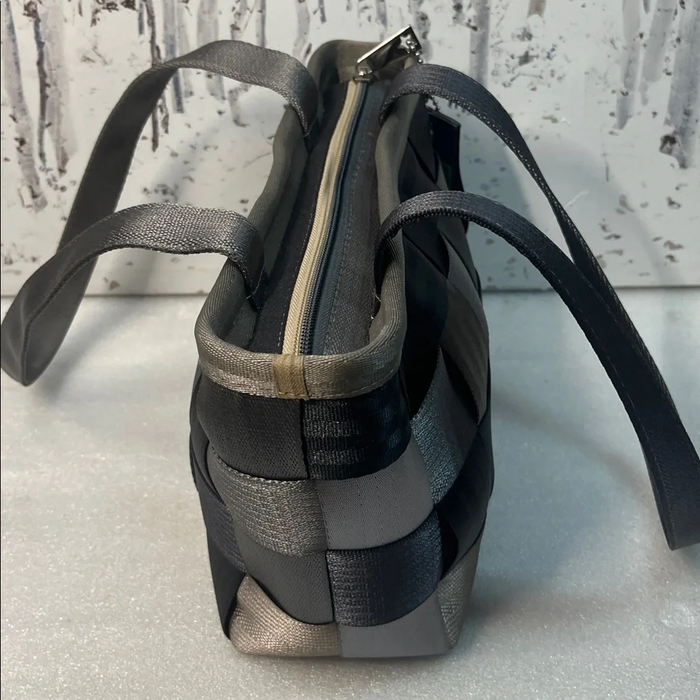 Harveys Original Footed Seatbelt Multi Gray Shoulder Handbag Double Strap Med - Picture 5 of 10